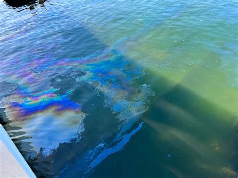 oil leaking from uss arizona|Oil Constantly Leaks From The USS Arizona. Is That An。